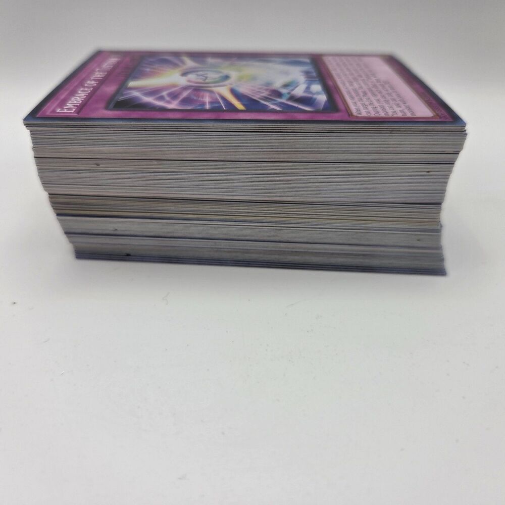 Yugioh Random 100 cards at least 5 foils